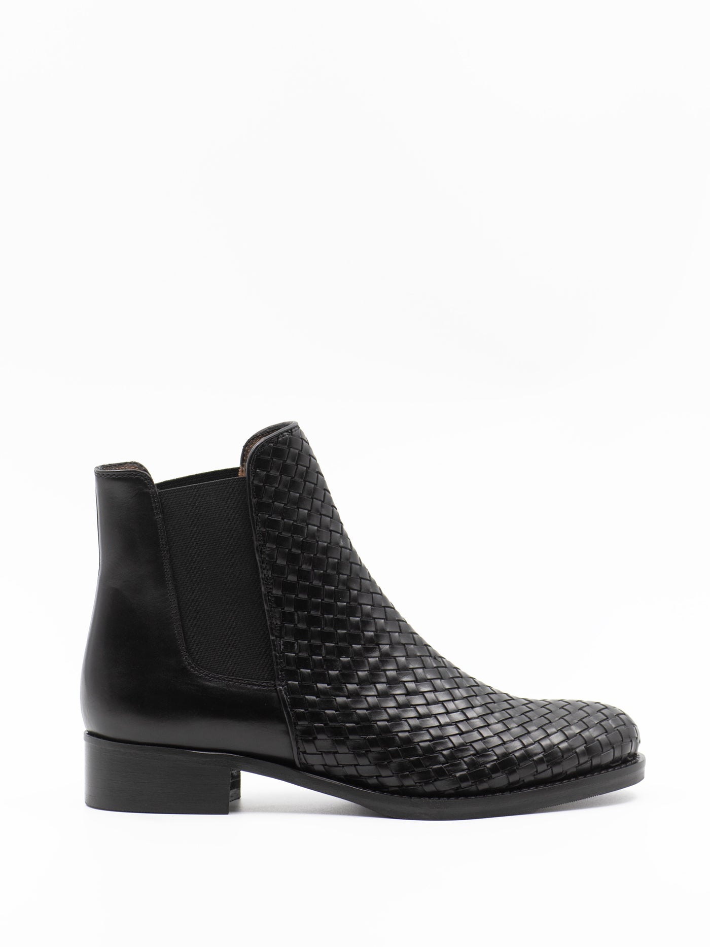 Woven leather Chelsea boots in black