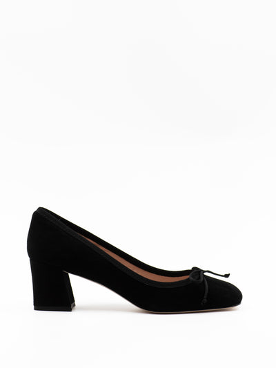 Ballet pumps in black suede