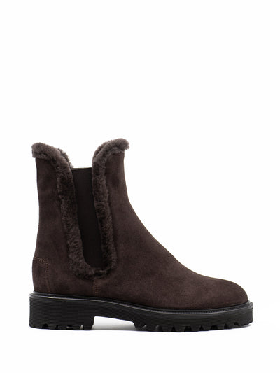 Shearling-lined brown boots